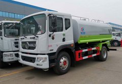 下雨后，灑水車上路作業(yè)，是否多此一舉？