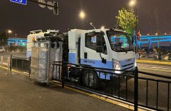 護(hù)欄清洗車，城市道路保潔好幫手