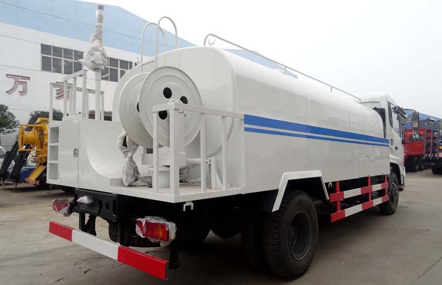 東風(fēng)天錦高壓清洗車(chē)