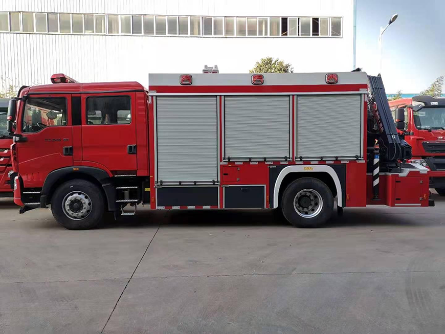 國(guó)六豪沃搶險(xiǎn)救援消防車(chē)
