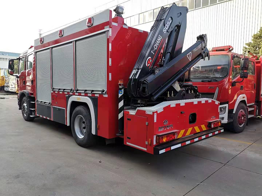 國(guó)六豪沃搶險(xiǎn)救援消防車(chē)